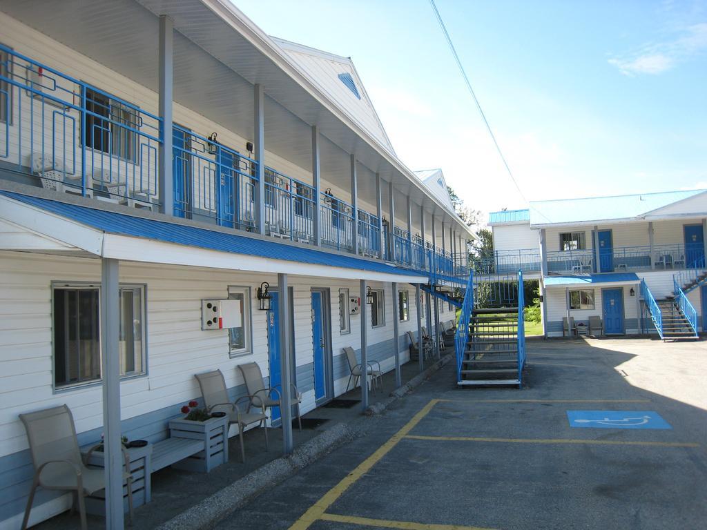 Skimmerhorn Inn Creston Exterior foto